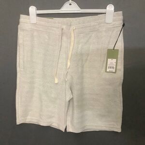 Good Fellow & Co : Men’s Knit Shorts, Medium, MSRP $20, 8.5 inseam ; drawstring